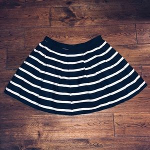 Black and White Striped Full Pleated Mini-Skirt